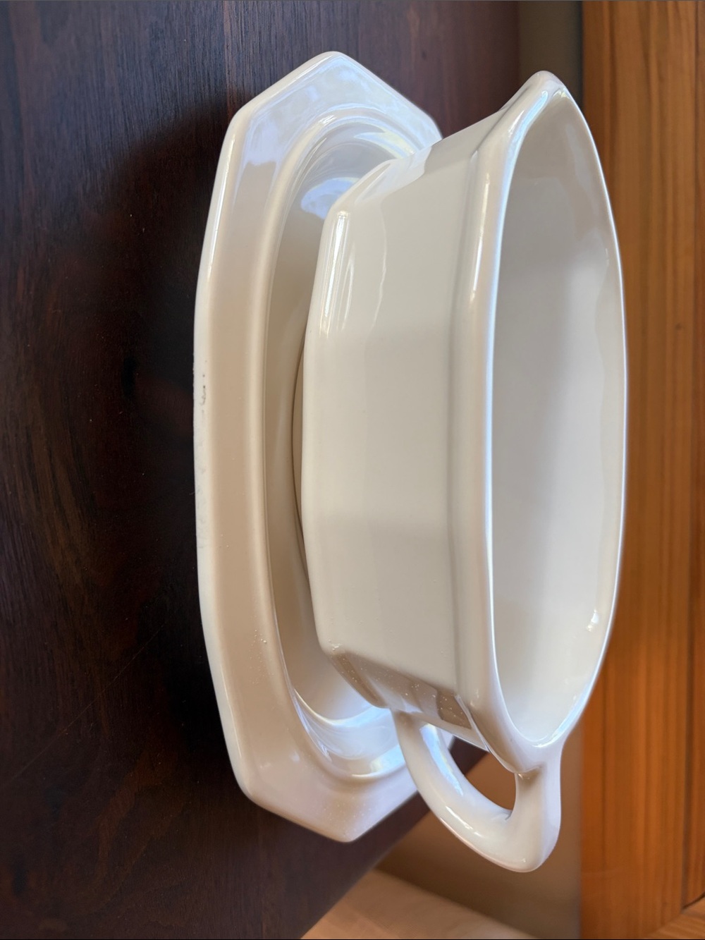 Vintage Pfaltzgraff USA Heritage White Gravy Boat and Underplate